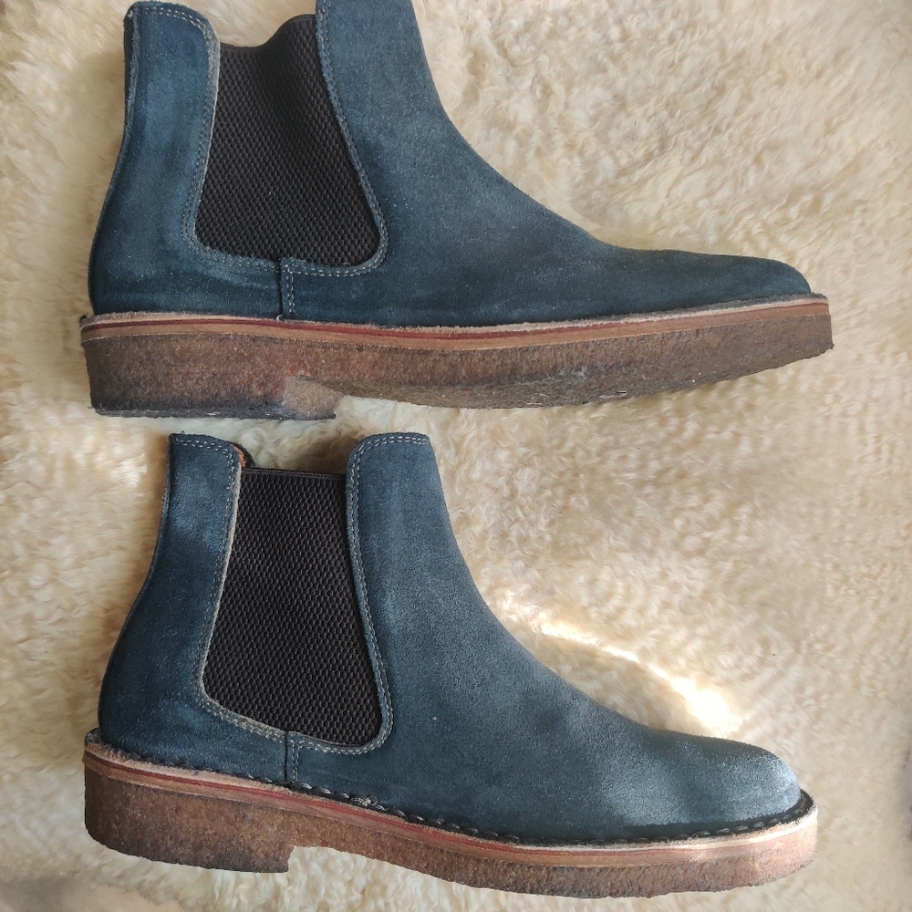 Astorflex Navy Italian Leather Chelsea Boot